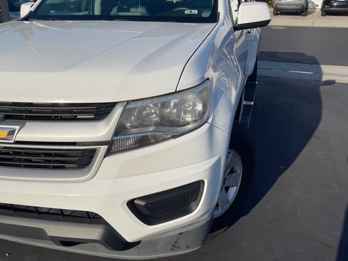 Used 2019 Chevrolet Colorado W/T w/ WT Convenience Package RWD image 9
