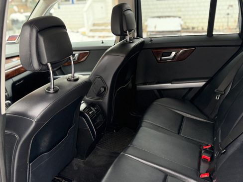 Used 2012 Mercedes-Benz GLK 350 4MATIC image 4