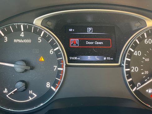 Used 2016 Nissan Altima 2.5 SL w/ 2.5 Technology Package image 17