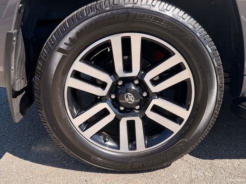 Used 2022 Toyota 4Runner Limited w/ Wilderness Package (TMS) image 11