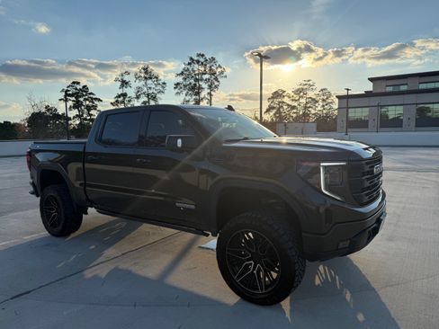 Used 2023 GMC Sierra 1500 Elevation w/ Elevation Premium Package image 2