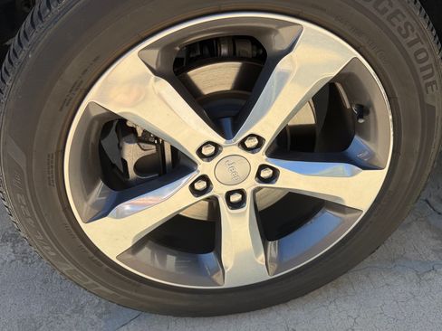 Used 2021 Jeep Grand Cherokee L Limited image 13