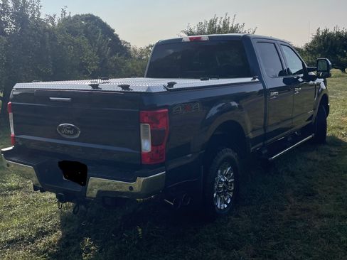 Used 2019 Ford F250 Lariat w/ Tow Technology Bundle AWD/4WD image 4