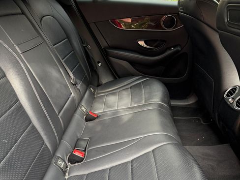 Used 2018 Mercedes-Benz GLC 300 image 14