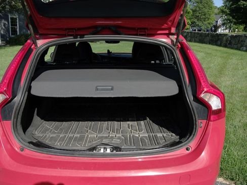 Used 2015 Volvo V60 T6 R-Design Platinum AWD/4WD image 12
