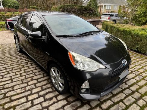 Used 2012 Toyota Prius C Four image 2