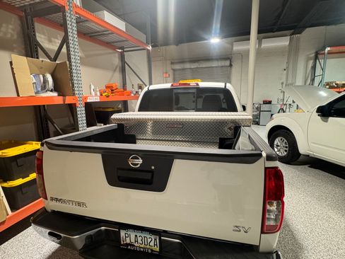 Used 2019 Nissan Frontier SV image 5