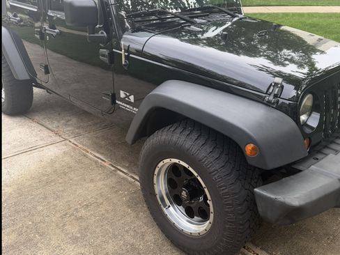 Used 2008 Jeep Wrangler Unlimited X image 12