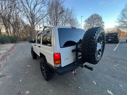 Used 1999 Jeep Cherokee SE image 5