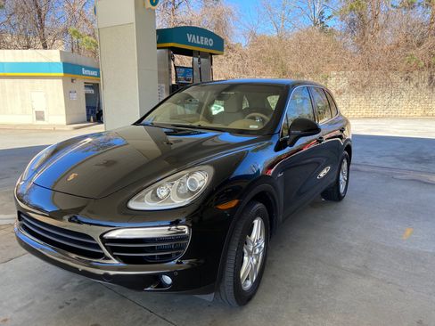 Used 2013 Porsche Cayenne Diesel image 4