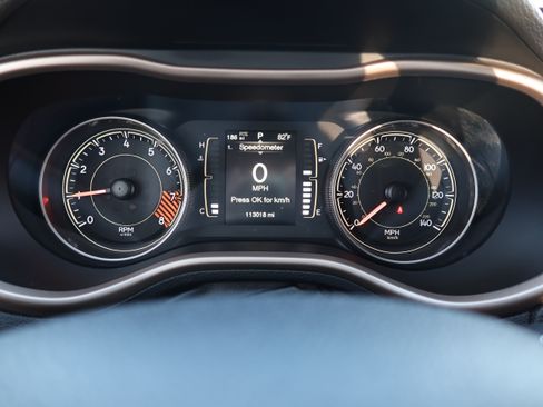 Used 2014 Jeep Cherokee Latitude image 9