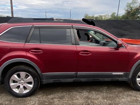 Used 2012 Subaru Outback 2.5i Limited w/ Moonroof Pkg image 16