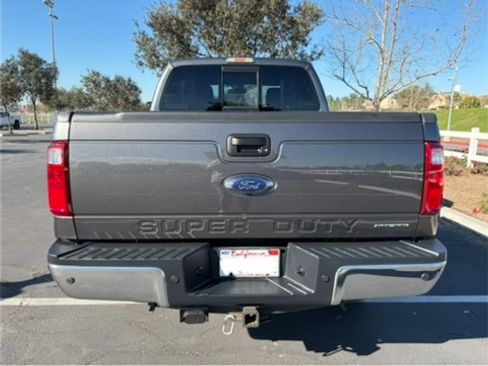 Used 2015 Ford F250 Lariat image 9