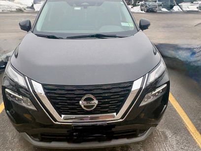 Used 2021 Nissan Rogue SV w/ Premium Package