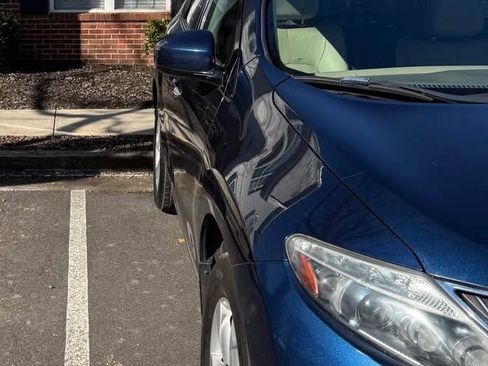 Used 2010 Nissan Murano SL w/ Navigation Pkg FWD image 4
