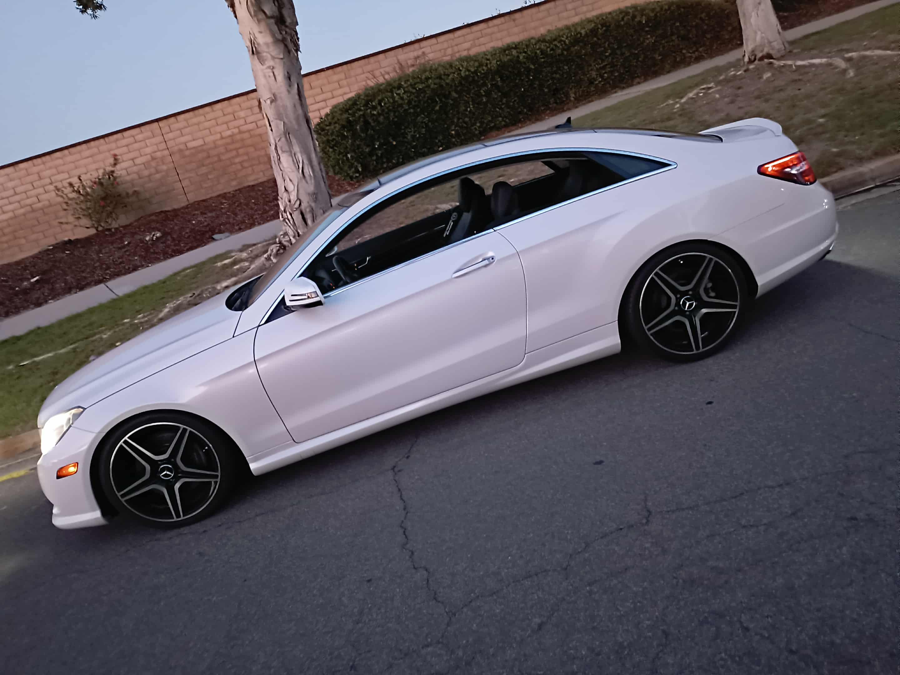 Used 2010 Mercedes-Benz E 550 Coupe image 6