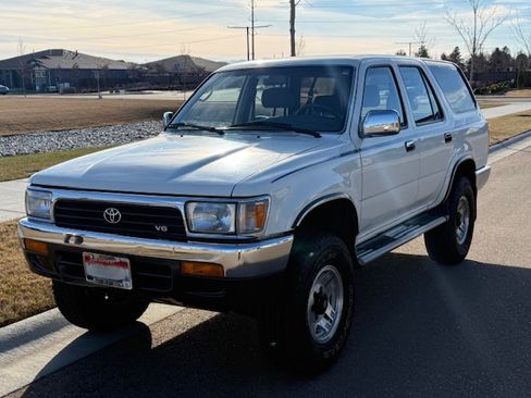 Used 1994 Toyota 4Runner SR5 image 1