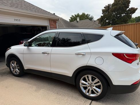 Used 2014 Hyundai Santa Fe Sport 2.0T w/ Technology Package 05 FWD image 5