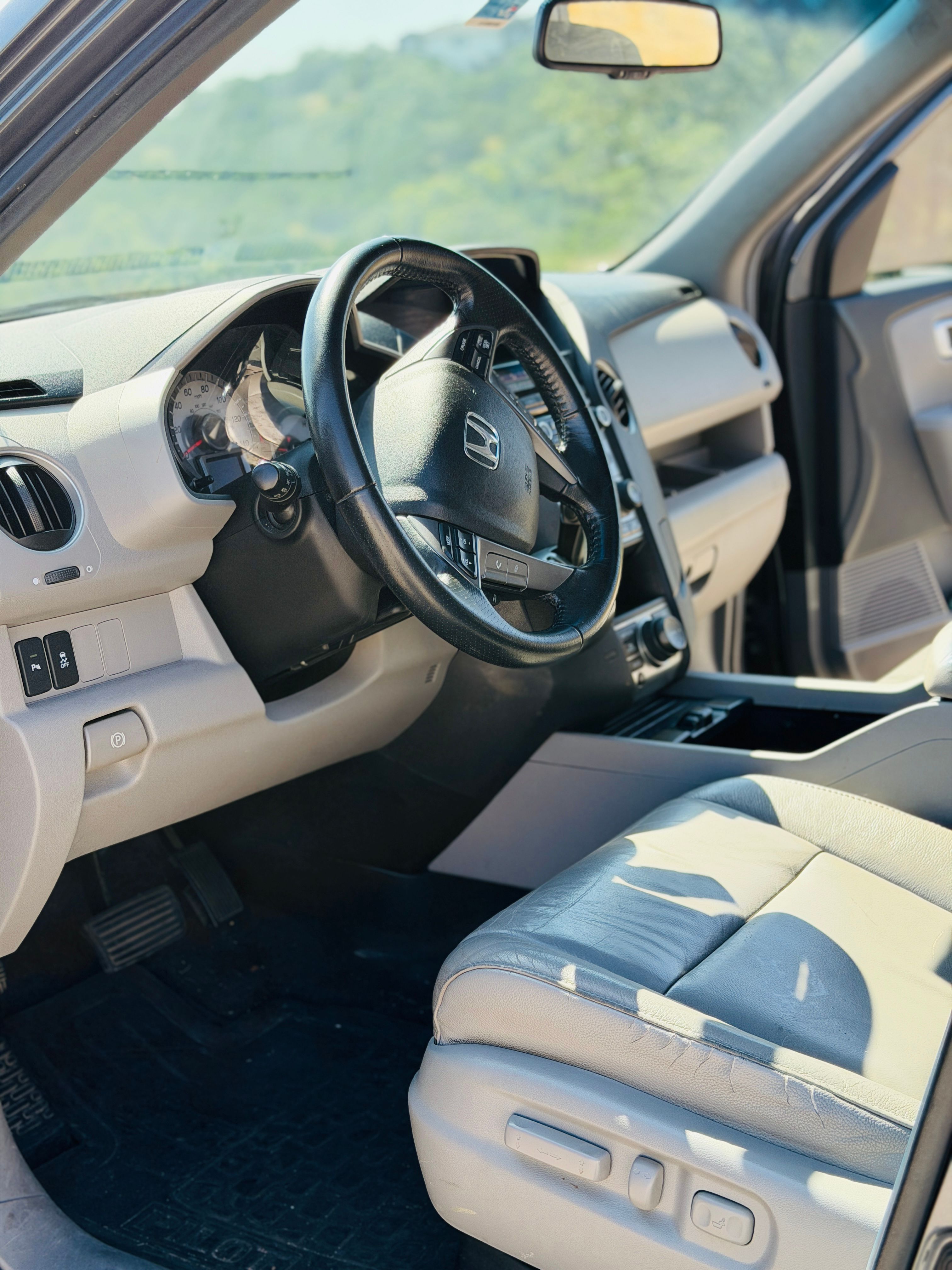 Used 2012 Honda Pilot Touring image 11
