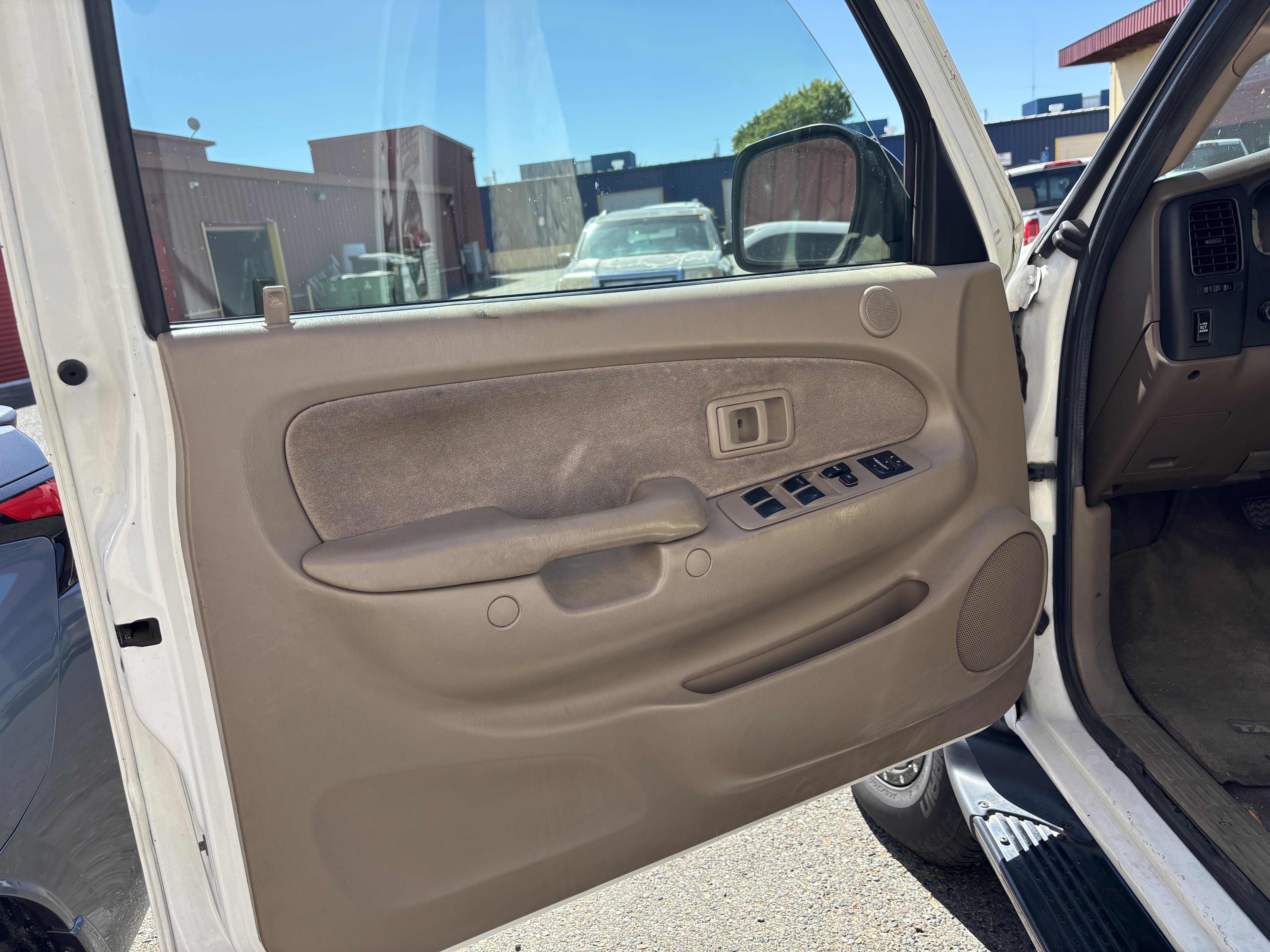 Used 2004 Toyota Tacoma PreRunner w/ Convenience Pkg RWD image 13