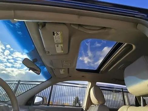 Used 2005 Hyundai Tucson LX image 15