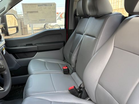 Used 2025 Ford F450 XL image 5