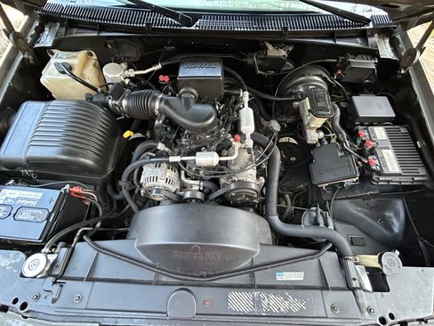 Used 1996 Chevrolet Silverado 1500 2WD Regular Cab image 22