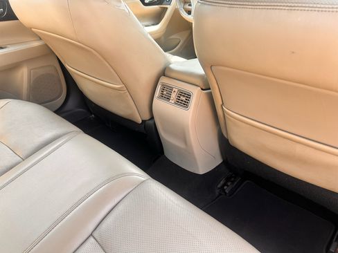 Used 2015 Nissan Altima 2.5 SL w/ Moonroof Package FWD image 21