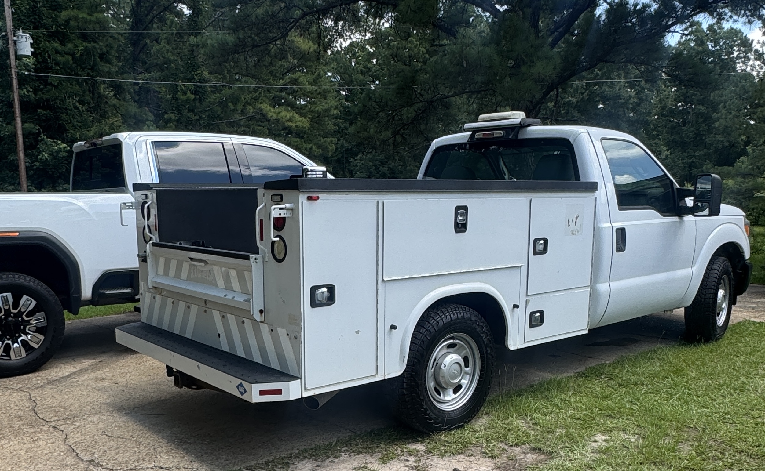 Used 2016 Ford F250 XL RWD image 5