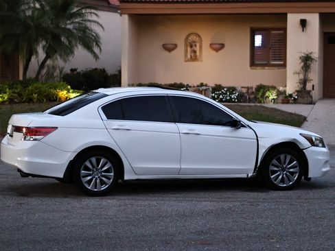 Used 2011 Honda Accord EX-L image 9