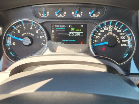 Used 2013 Ford F150 XLT w/ Luxury Equipment Group image 32