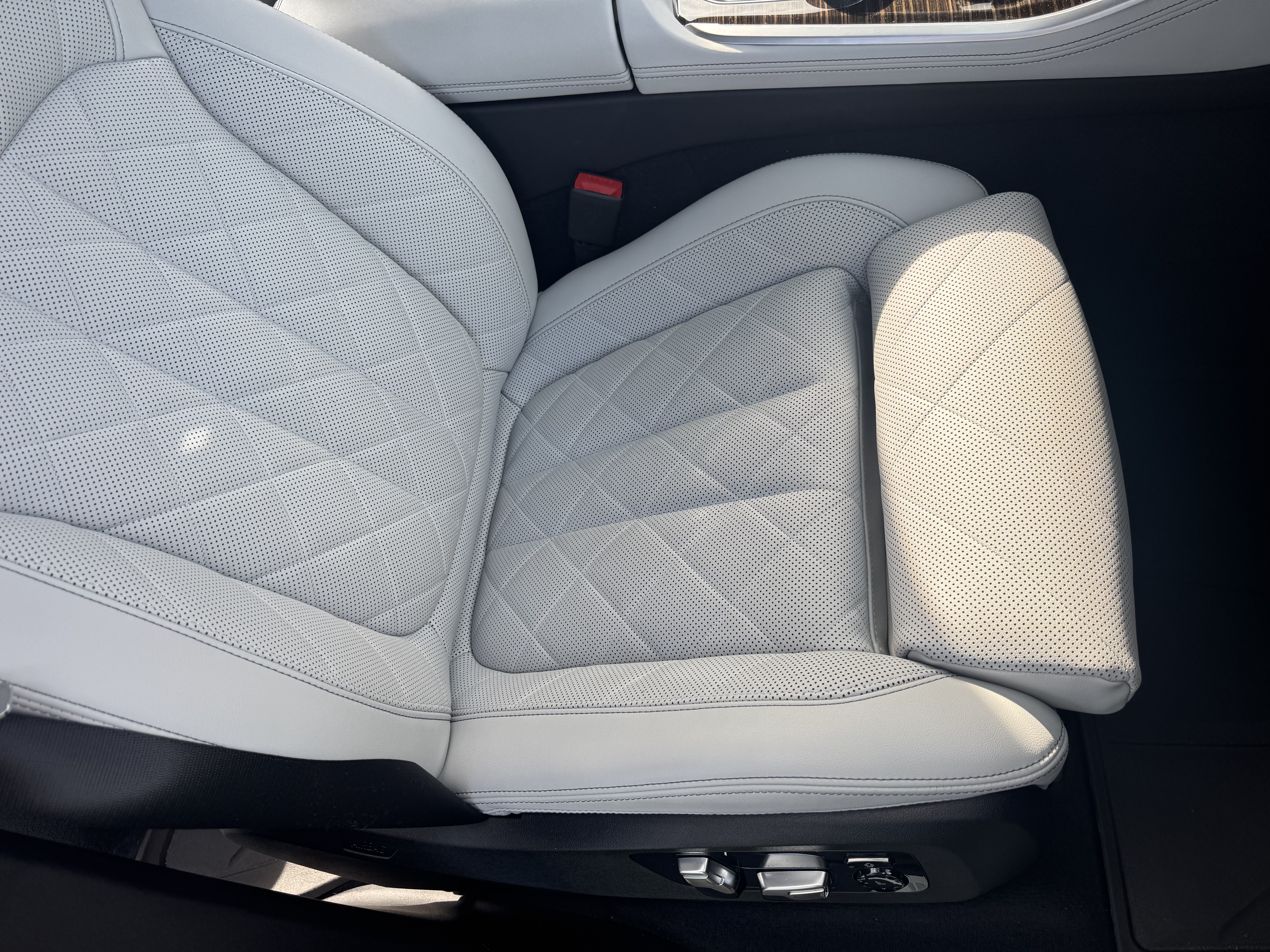 Used 2023 BMW X5 sDrive40i w/ Executive Package RWD image 10