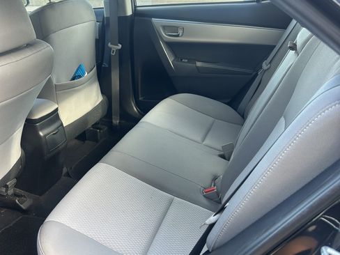 Used 2015 Toyota Corolla LE FWD image 9