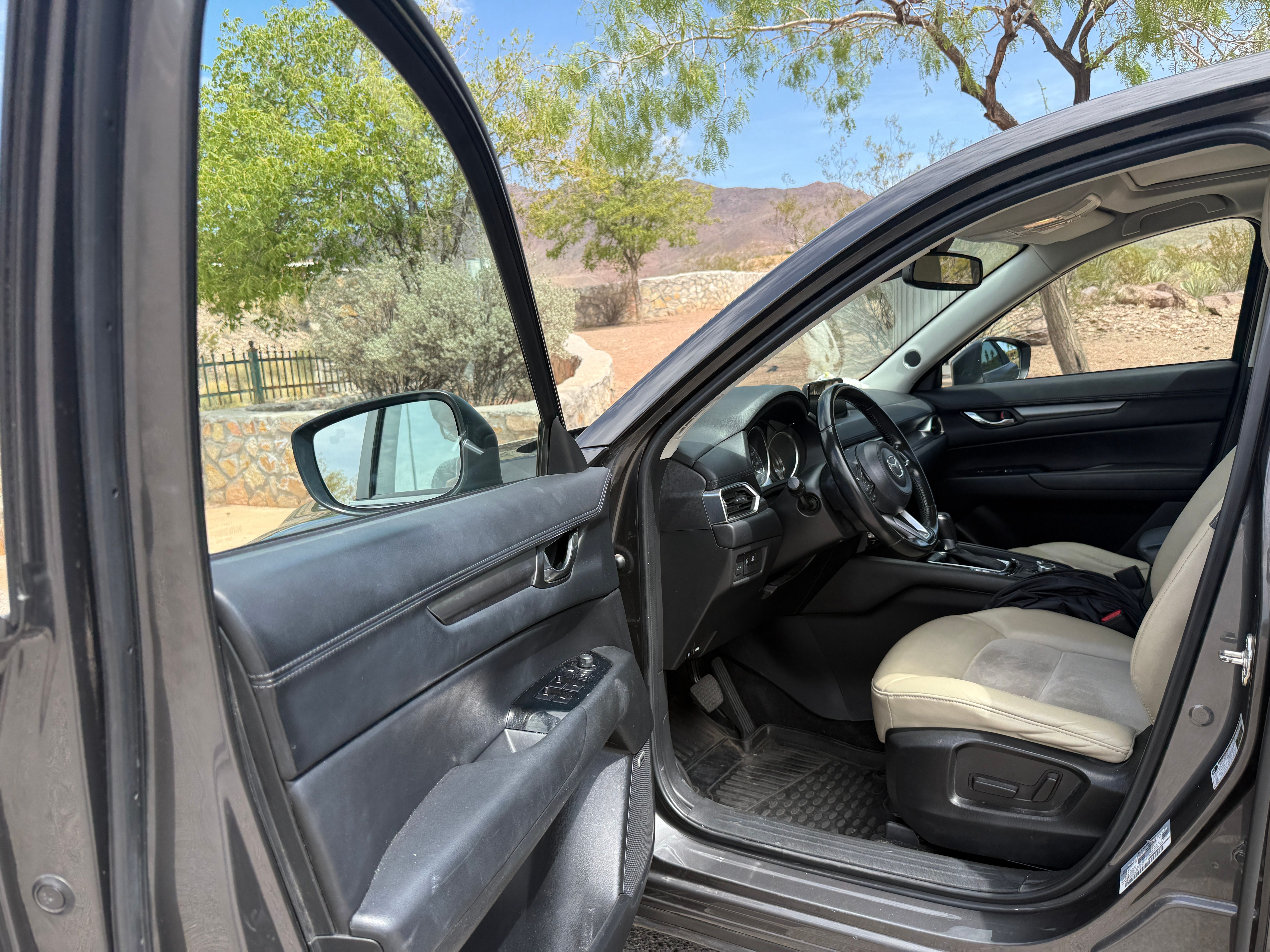 Used 2018 MAZDA CX-5 Touring w/ Preferred Equipment Package FWD image 13