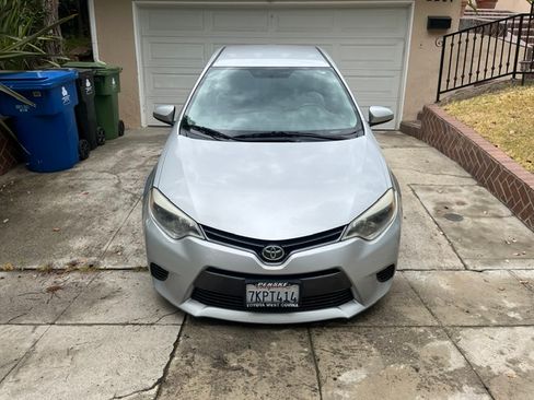 Used 2015 Toyota Corolla LE FWD image 10