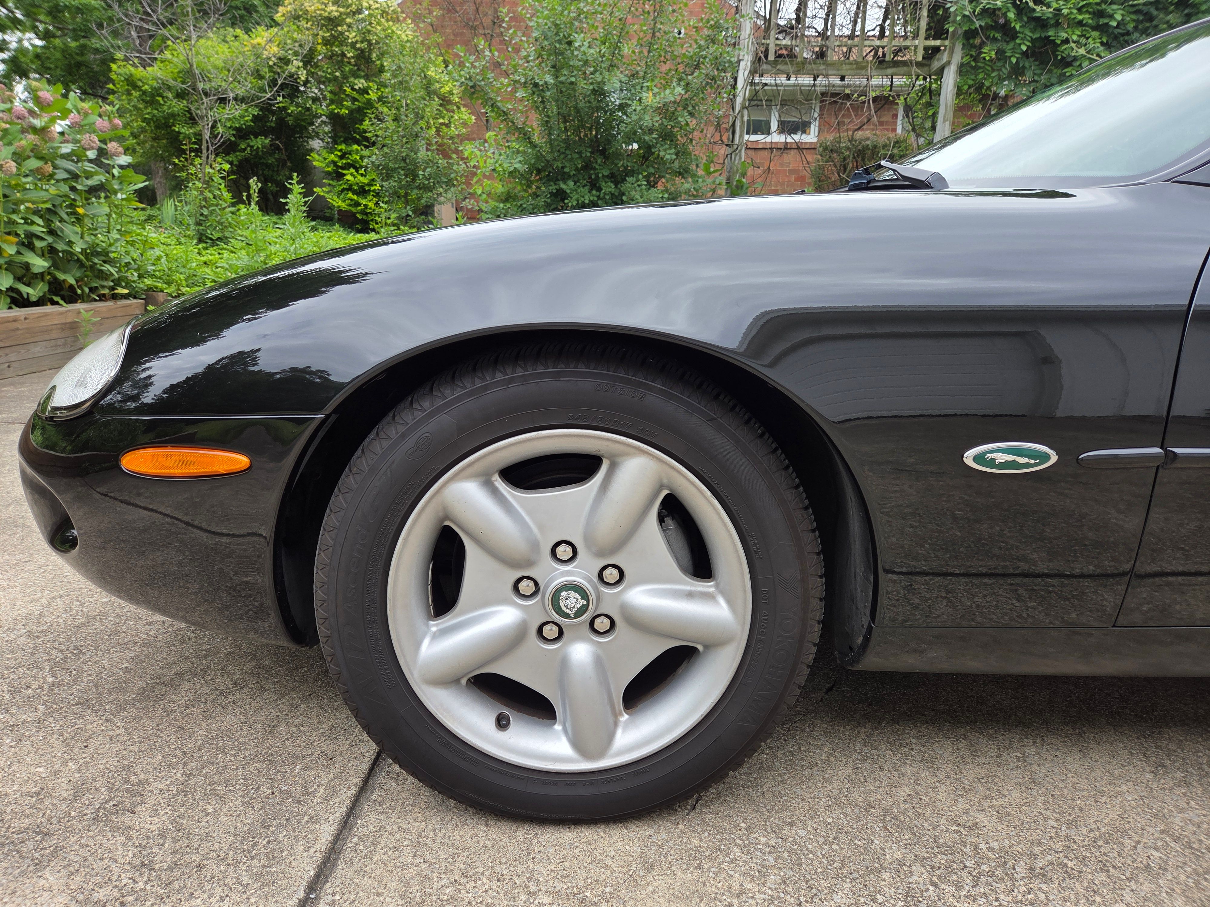 Used 1997 Jaguar XK8 Coupe RWD image 30