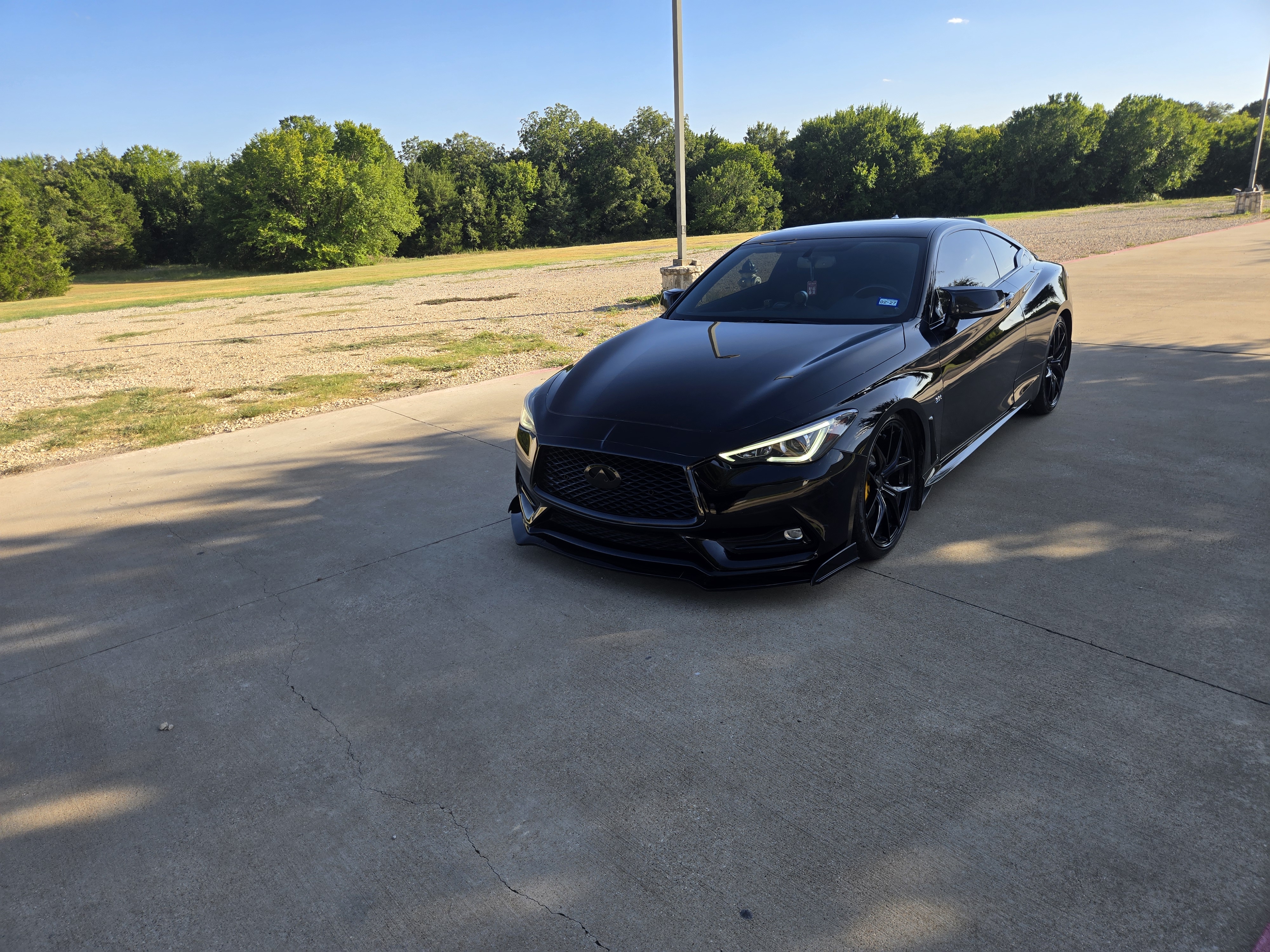 Used 2018 INFINITI Q60 3.0t Luxe w/ Sensory Package 3.0T Luxe RWD image 1