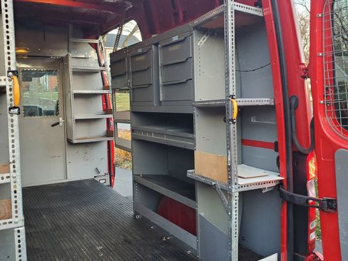 Used 2011 Mercedes-Benz Sprinter 2500 image 17