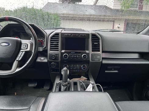 Used 2018 Ford F150 Raptor w/ Equipment Group 802A Luxury image 5