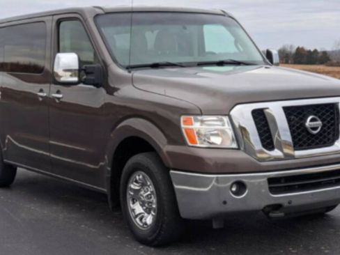 Used 2015 Nissan NV 3500 SL w/ Technology Package image 1