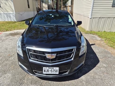 Used 2017 Cadillac XTS Luxury image 2