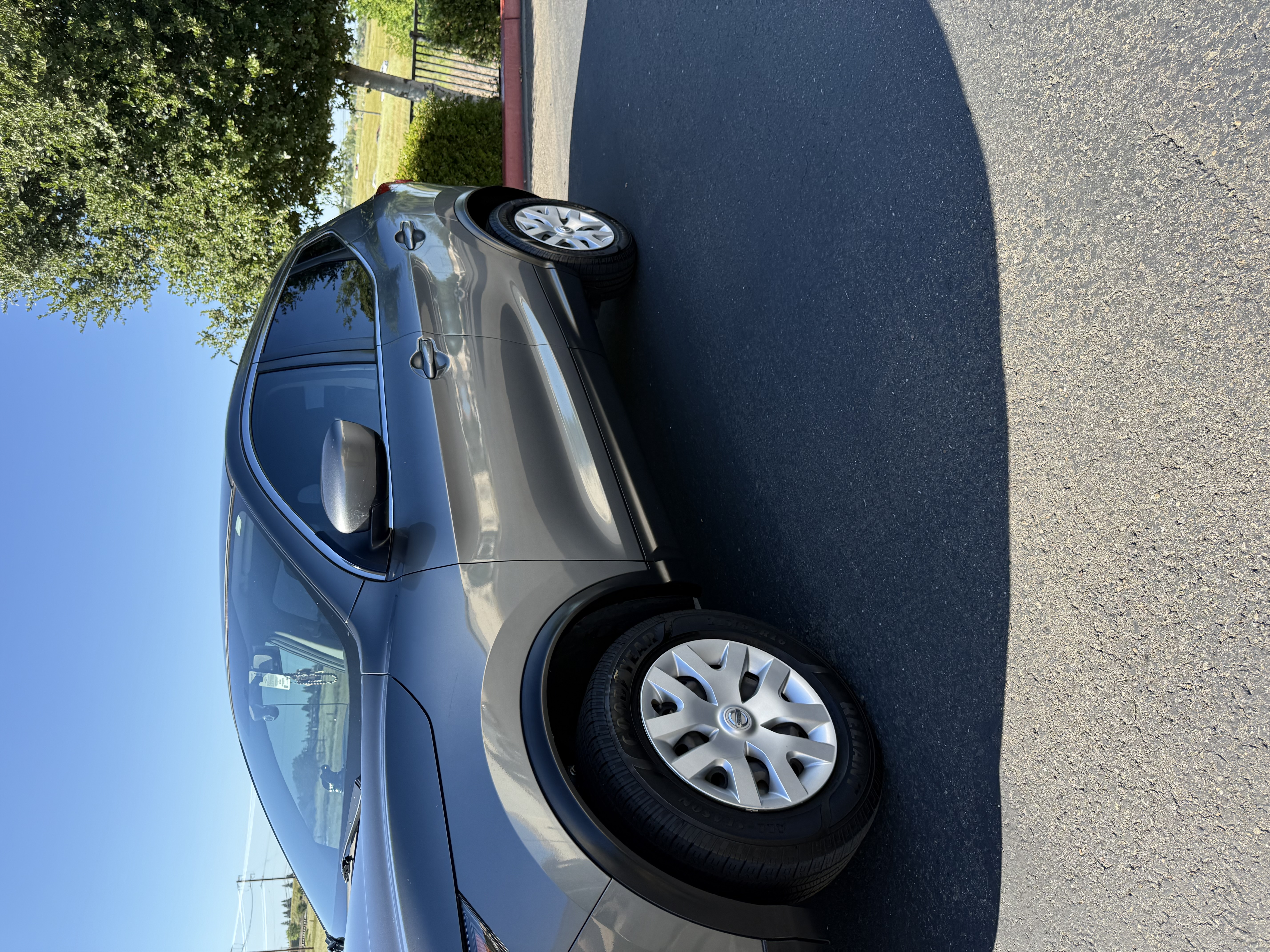 Used 2018 Nissan Rogue Sport S FWD image 4
