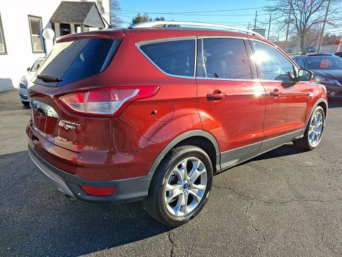 Used 2014 Ford Escape Titanium image 2