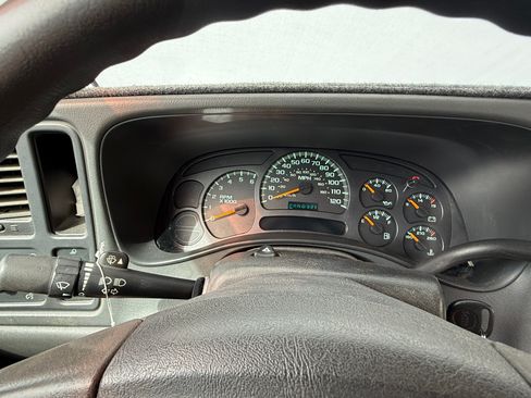 Used 2005 GMC Sierra 1500 W/T RWD image 14