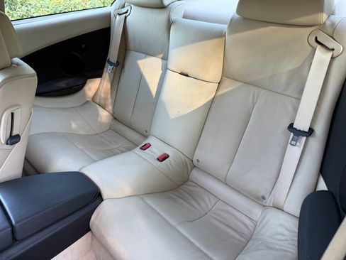 Used 2008 BMW 650i Coupe image 14