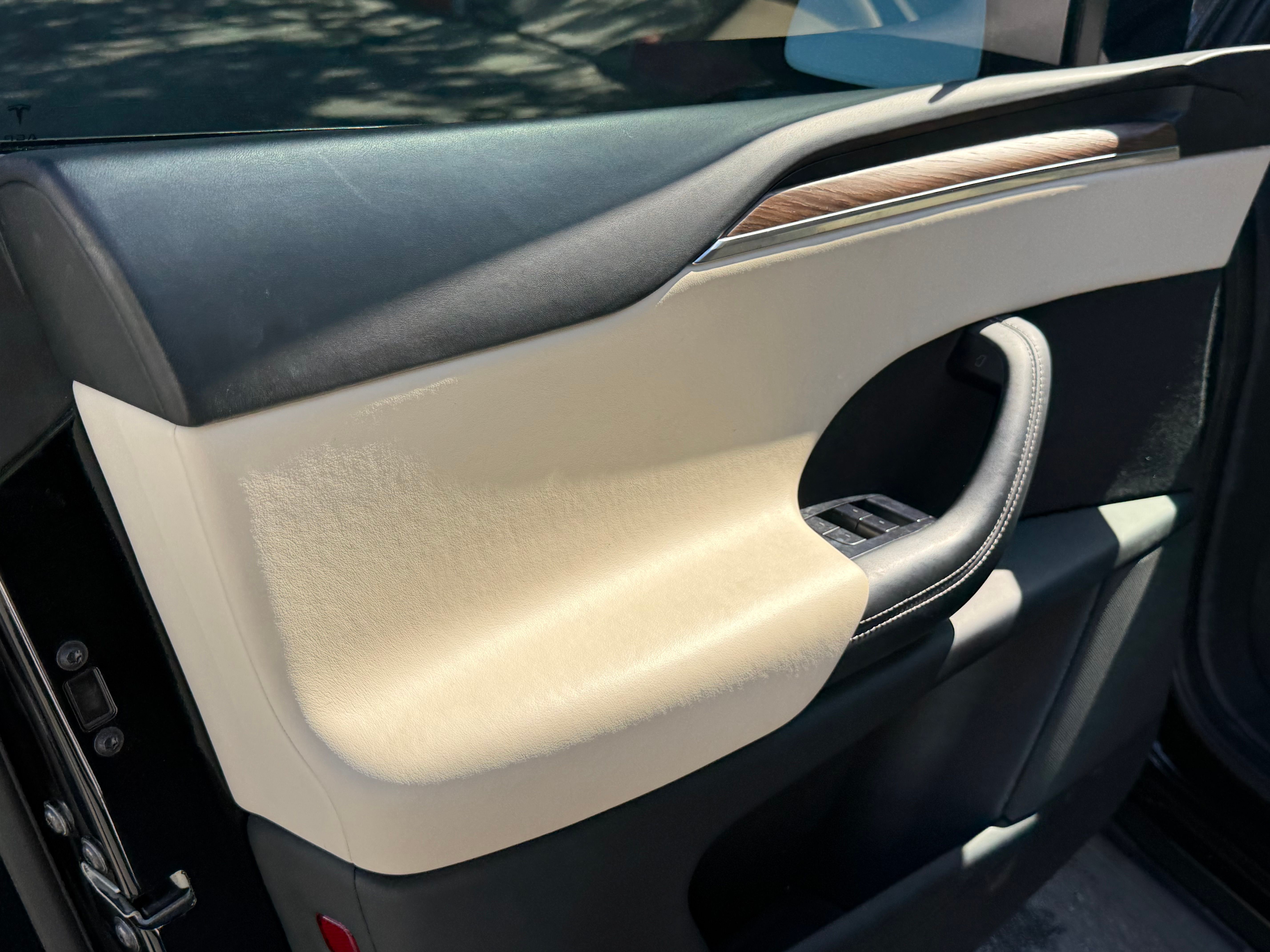 Used 2023 Tesla Model X AWD/4WD image 15