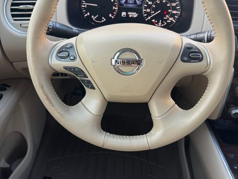 Used 2015 Nissan Pathfinder Platinum image 11