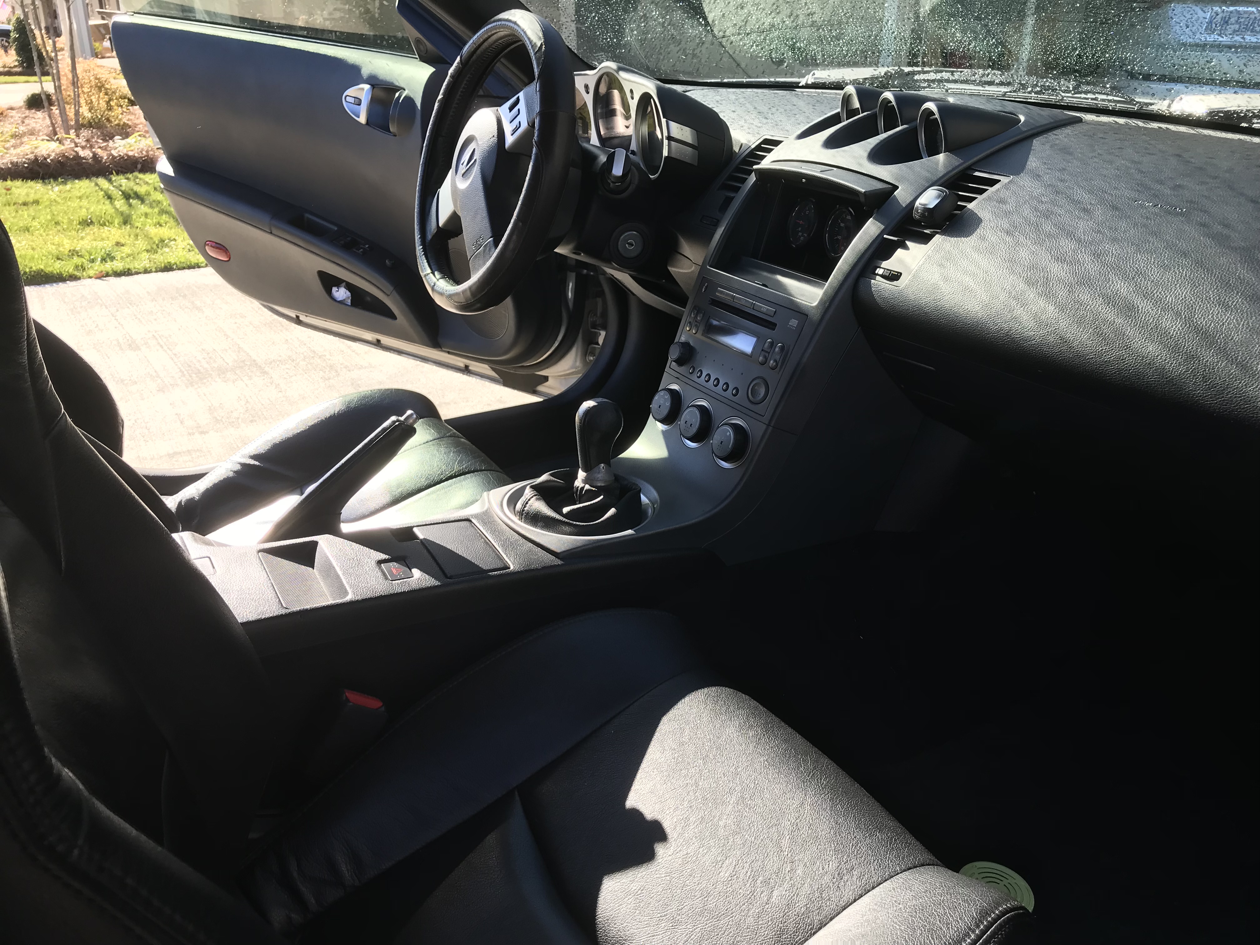 Used 2003 Nissan 350Z Track w/ Cargo Convenience Pkg RWD image 5