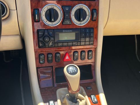 Used 2002 Mercedes-Benz SLK 320 image 28
