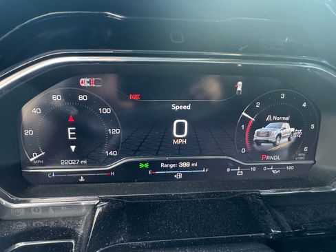 Used 2025 GMC Sierra 1500 Elevation AWD/4WD image 10